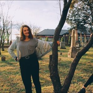 Meet your Posher, Savannah